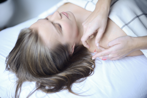 Area 25 Acupuncture