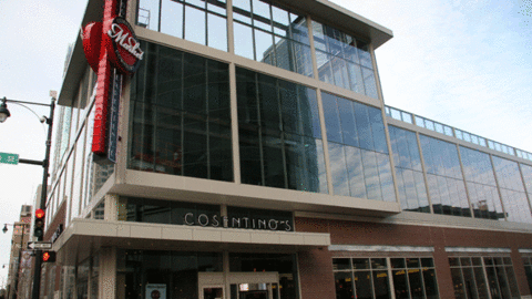 A new Onelife Fitness club will go into the space above this grocery store in downtown Kansas City MO later this year Photo courtesy of Onelife Fitness