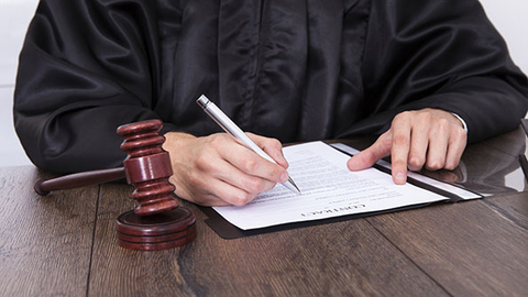 Hinkal claimed negligence against the trainer Gavin Pardoe and negligence against Gold39s Gym in her complaint filed in trial court Photo by Thinkstock