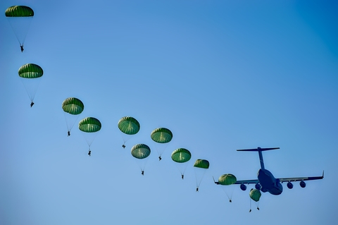 lots o' parachutes parachutes