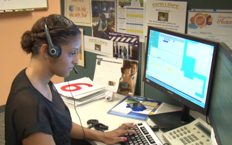 AT&T DirecTV call center employee AT&T - DirecTV call center - screencap