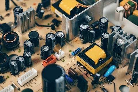 Circuit board with passive components Circuit board with passive components