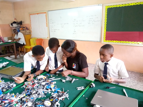Temitope Oladokun Robotics class Lagos Nigeria Temitope Oladokun Robotics class Lagos Nigeria