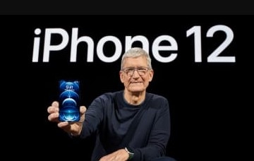 timcookwithiphone12 timcookwithiphone12