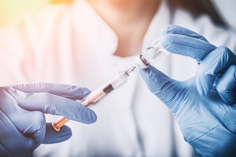 nurse flu shot needle injection influenza vaccine vaccination medicine (Getty/scyther5) A nurse preparing a medical injection