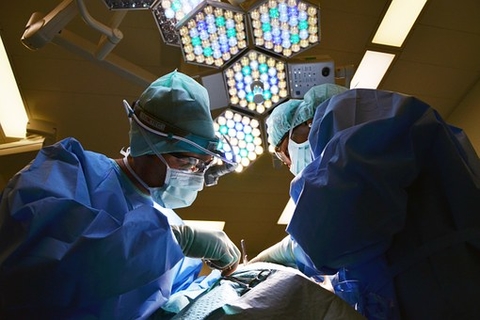 surgeons doctors surgeons doctors