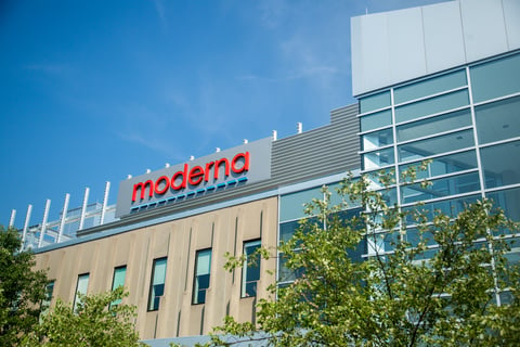 Moderna taps $1.34B stock offering to bankroll its promising COVID ...