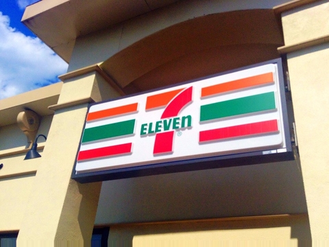 7-Eleven (Mike Mozart/CC BY 2.0) 7-Eleven