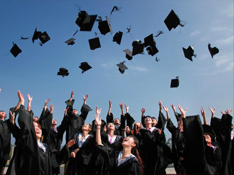 graduation800x600 graduation