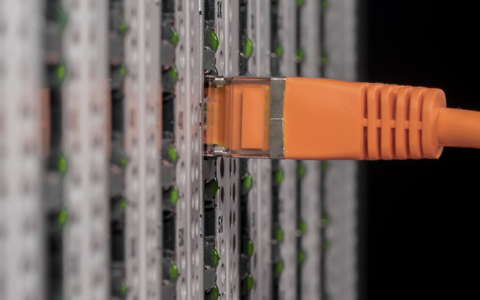 Ethernet server connector switch Ethernet connection