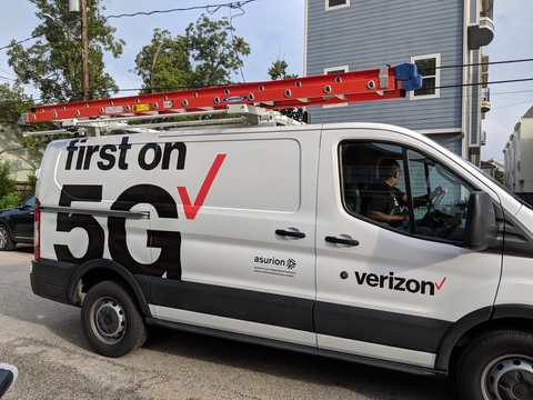 Verizon van Verizon 5G Home FWA