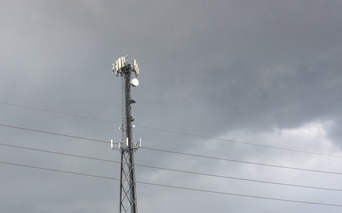 cell phone tower (Mike Dano / FierceWireless) cell phone tower (Mike Dano / FierceWireless)
