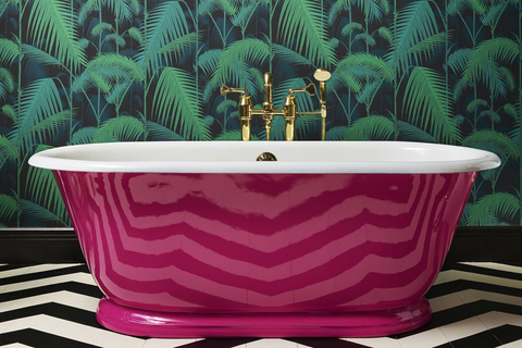 Tweed bathtub Drummonds launched the Tweed bathtub, a compact freestanding cast iron roll top, based on an 18th century bateau bath.