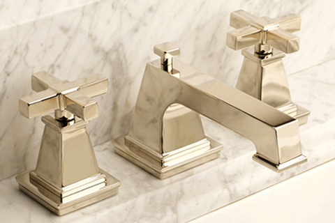 Malvina faucet Malvina’s profile was inspired by the smooth stucco and concrete pillars used in contemporary architecture.
