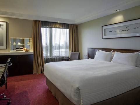Pullman Melbourne on the Park guestroom Australia Canada-based Brookfield aims to sell the 419-room Pullman Melbourne on the Park Hotel for approximately $200 million.