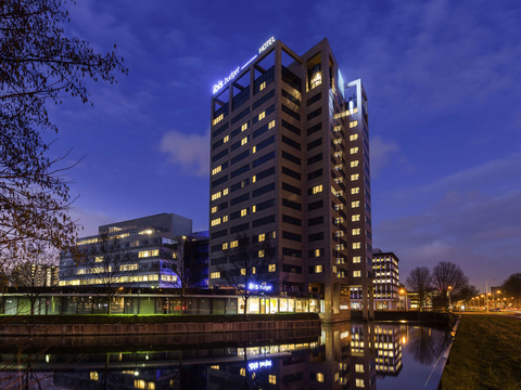 Ibis Budget Amsterdam City South, The Netherlands U.S.-based hotel manager Interstate Hotels & Resorts has appointed Greg O'Stean as chief development officer for the company's North America division.
