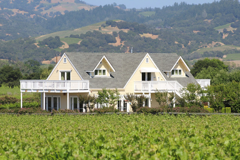 Geyserville Inn The property selected local Wine Country designer Kathi Bart to do the redesign.