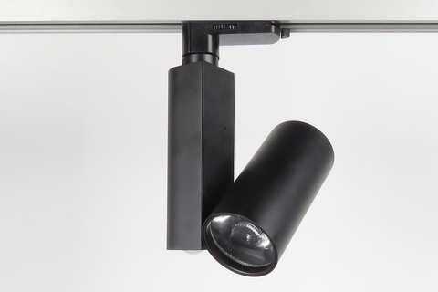 MotoZERO 66 Zoom MotoZERO 66 Zoom is part of the MOTOLUX Series by Forma Lighting.