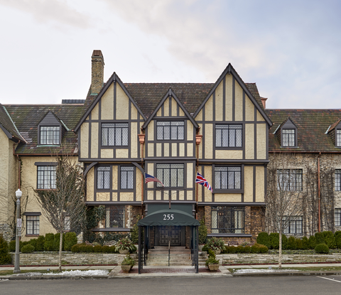 Deer Path Inn, Charlestowne Hotels Deer Path Inn, Charlestowne Hotels