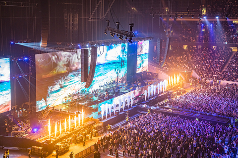 0138_4k-Final-Selection_AVICII-TRIBUTE-2019_Photo-Ralph-Larmann_3AR09259.jpg