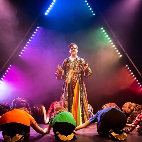 Andrew Exeter Colors “The Dreamcoat” With CHAUVET Professional