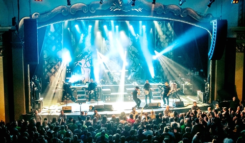 Jeff Maker Showcases Dropkick Murphys’ New Backdrops With CHAUVET Professional