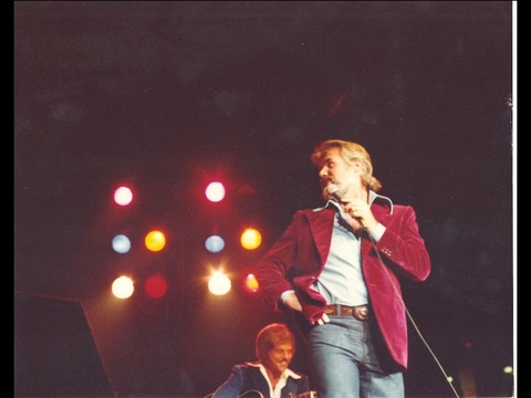Kenny-Rogers.JPG