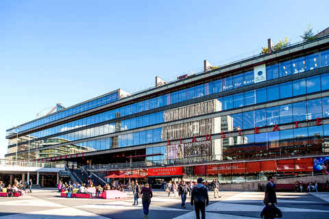Stockholm City Theatre will enjoy the flexibility offered by ELC Lighting' dmXLAN Node8GBx range of DMX-to-network converters.