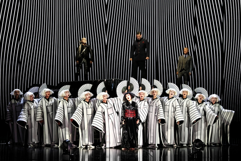 madama-butterfly-sw19-production-shot-07-high-res.jpg
