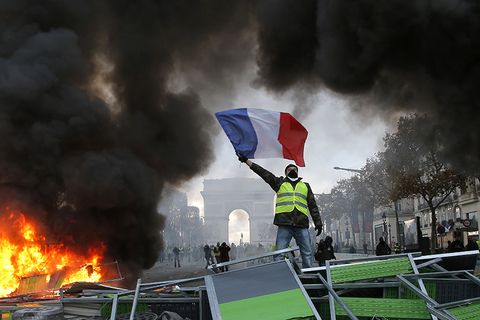 Paris protester Paris protester