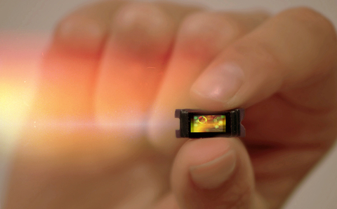 Sensors Insights 2019-02-12 Hero 1550-nm Photonics Promise Eye-Safe, Cost-Effective Autonomous Machines