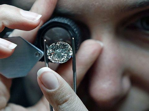 Sensors Insights 2019-06-06 Hero From Drilling Heads to Quantum Sensors, Artificial Diamonds Are A Designer’s Best Friend