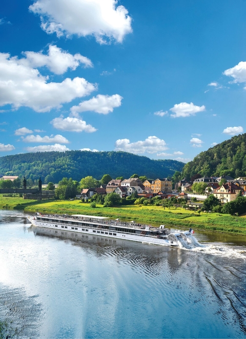 MS Elbe Princess MS Elbe Princess on the water.