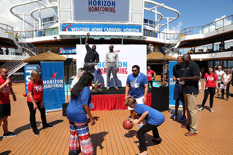 Carnival Horizon Docking Event Editorial Carnival Horizon Docking Event