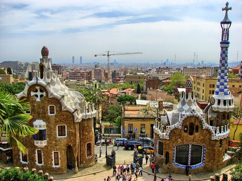 Barcelona, Spain The Bank of Spain has predicted moderate growth for Spain's tourism industry in 2018, following the attacks in Barcelona and Cambrils, uncertainty surrounding the Catalonian sovereignty process and the recovery of the markets in Turkey, Egypt, Greece and