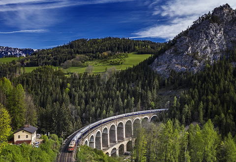 Golden Eagle Luxury Trains Golden Eagle Luxury Trains