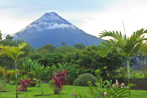 Arenal Volcano, Costa Rica Arenal Volcano, Costa Rica