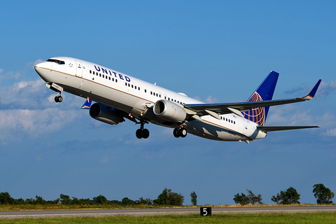 United Airlines plane United Airlines plane