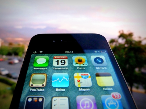 iPhone iPhone with horizon