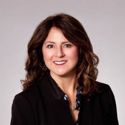 Victoria Lonker, Verizon 800 PX Image: Verizon Verizon Lonker