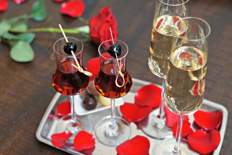 Galentine’s Day cocktail at Iron Gate in Washington, D.C. - This Valentine’s Day Bar Promotion Sets Guests’ Hearts Aflutter
