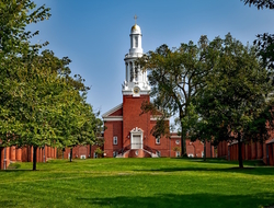 Yale University-pixabay Yale University campus - red building and a quadrangle with trees