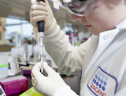 Qiagen Qiagen researcher