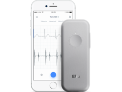 Eko Duo Duo and app on a smartphone