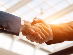 handshake / shaking hands // Photo by daizuoxin/iStock/Getty Images Plus/Getty Images handshake / shaking hands