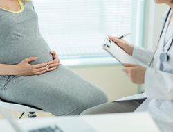 Pregnant patient Pregnant woman getting checkup