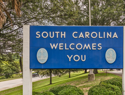 South Carolina sign A sign that reads "South Carolina welcomes you"