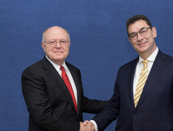 Ian Read and Albert Bourla Pfizer CEO Pfizer