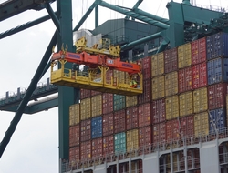 ship containers (Pixabay) ship