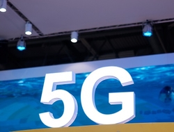 5G (Flickr user Kārlis Dambrāns) 5G (Flickr user Kārlis Dambrāns)